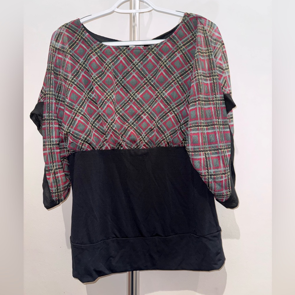 Diva Plaid Batwing Tunic Top - Red and Black